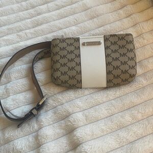 Michael Kors Monogram Brown and Cream Waist Pack size S/M